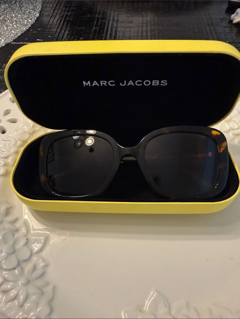 Marc Jacobs Tortoise Frame Sunglasses with Brown-to-Yellow Gradient Lenses